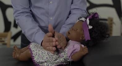 Técnicas para bebês: Fisioterapia respiratória na Fibrose Cística